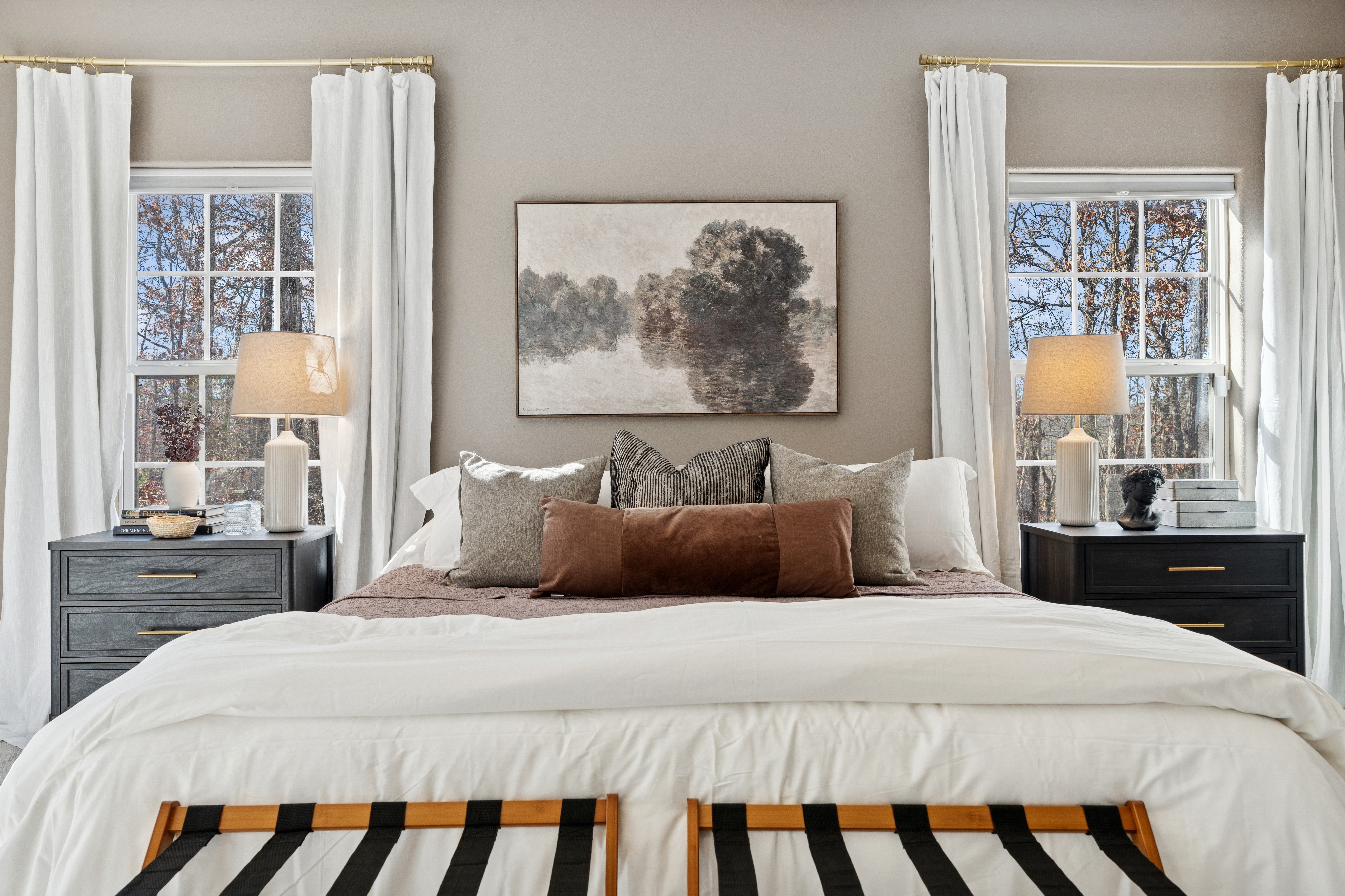 Resort King bedroom at Chatburn Hill